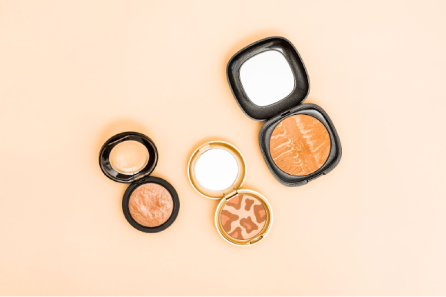 Cushion vs. Liquid Foundation: Which One Is Better for You?
