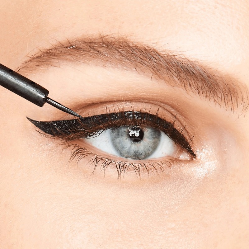 MAGNETIC EYELINER BLACK